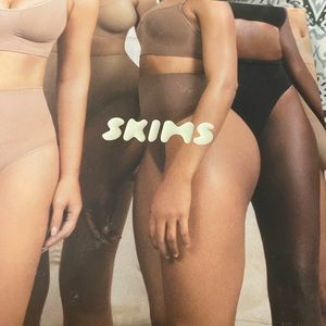 New Skims Mid Waist Thong